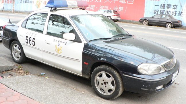 Tres chilenos detenidos en Taiwán por robo en que usaron 