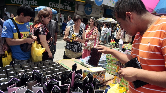 Comenzó a regir ordenanza que multará a los que compren en comercio ilegal en Concepción