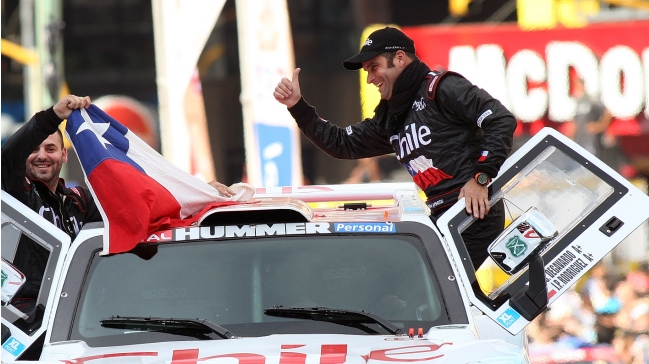 Cientos de pilotos realizaron emotivo homenaje a Carlo de Gavardo