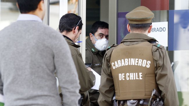 Sujetos robaron ocho millones en sucursal bancaria del centro de Santiago