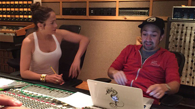 Jennifer López y Lin-Manuel Miranda dedican tema a víctimas matanza de Orlando