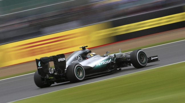 Lewis Hamilton lideró los segundos entrenamientos en Silverstone