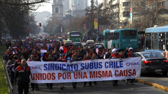 Trabajadores de Subus advierten con radicalizar sus manifestaciones