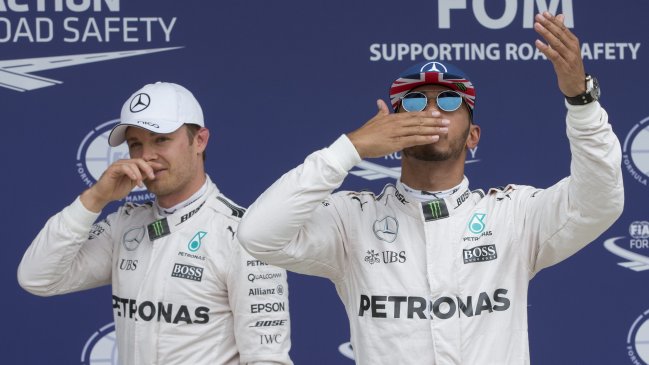 Hamilton se hizo fuerte de local y largará primero en el Gran Premio de Gran Bretaña