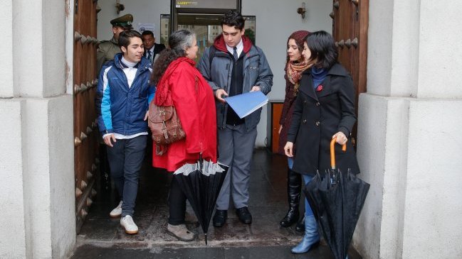 Estudiantes secundarios solicitaron financiamiento a la educación pública