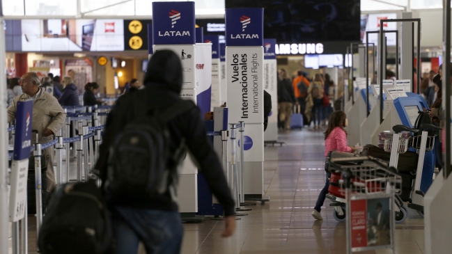 Acciones de Latam subieron casi 10 por ciento tras anunciar acuerdo con Qatar Airways