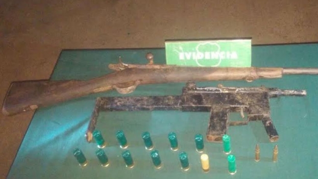 Carabineros detuvo a comuneros mapuche por porte de armas en Tirúa