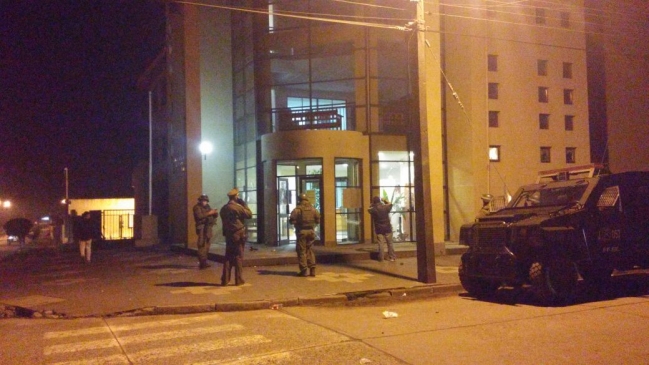 Cañete: 80 personas atacaron tribunal tras formalización de dos comuneros