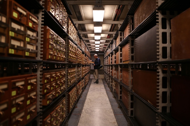 Crean un dispositivo de almacenamiento de datos sobre superficie de átomos