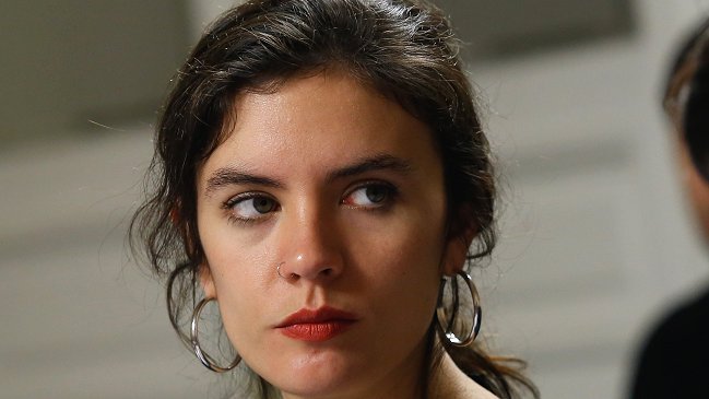 Camila Vallejo al Gobierno: Indisciplina es no cumplir los compromisos