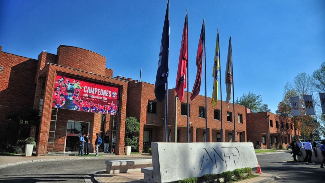 ANFP propuso al Sifup crear tabla de promedios para aumentar competitividad