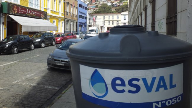 Valparaíso: Reparan la tercera rotura de matriz de agua en una semana