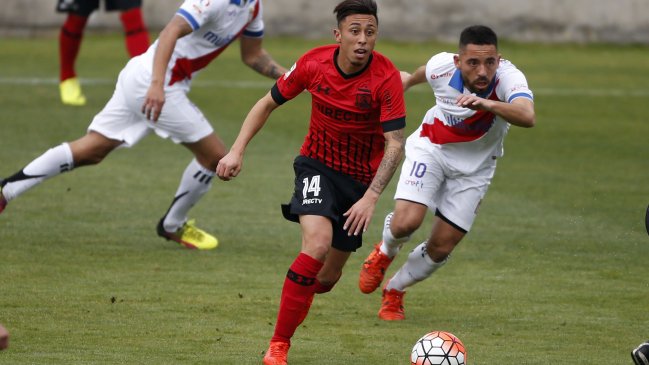 Colo Colo triunfó ante Curicó Unido en el estreno de Pablo Guede