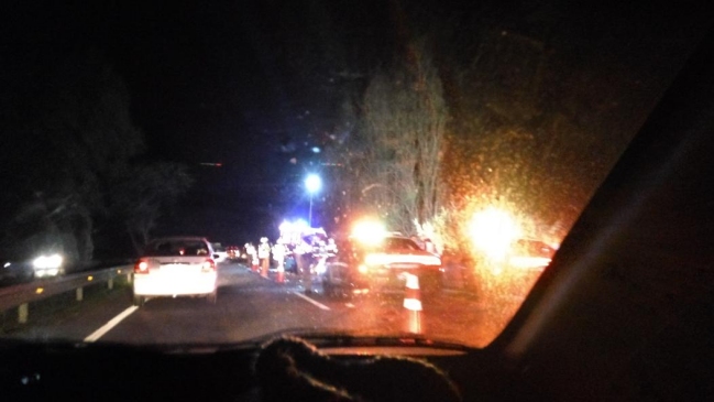 Accidente múltiple dejó seis heridos en Autopista del Sol