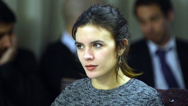 Camila Vallejo: No se puede exigir apoyo a una reforma criticada por todos
