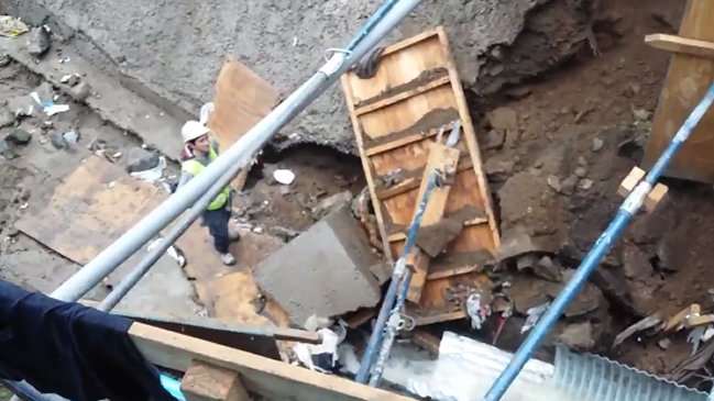 Lluvias causaron desprendimiento de tierras en cerros de Valparaíso