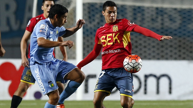 Ashwell: U. Española consideró insuficiente la oferta de Colo Colo por Pablo Galdames