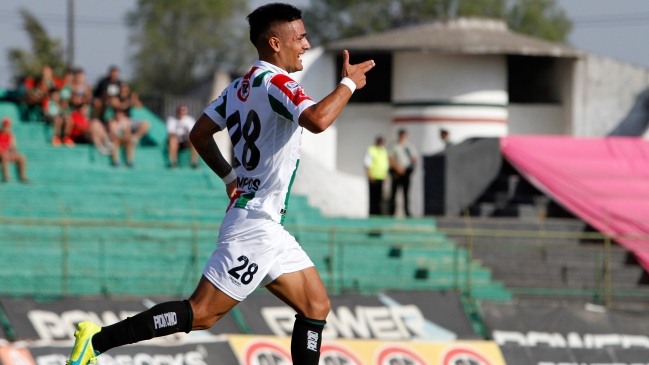 En Colo Colo esperan cerrar este martes el fichaje de Felipe Campos