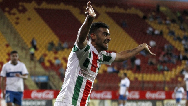 Zacaría firmó el contrato que lo convirtió en el undécimo refuerzo de U. de Chile