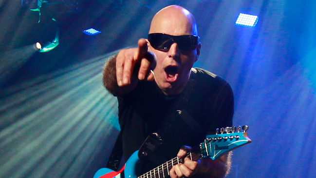 Guitarrista Joe Satriani vuelve a Chile en diciembre