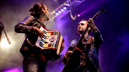 Dulce Patria: Los Vásquez junto a su madre