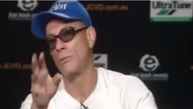 Jean-Claude Van Damme se molesta y abandona entre insultos entrevista televisiva