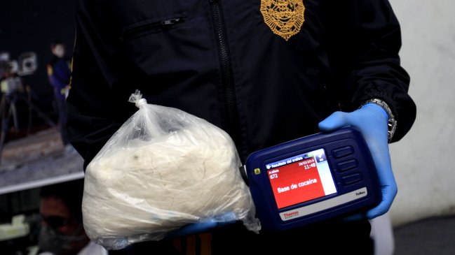 PDI detuvo a traficante de cocaína que ocultaba la droga enterrándola en la calle