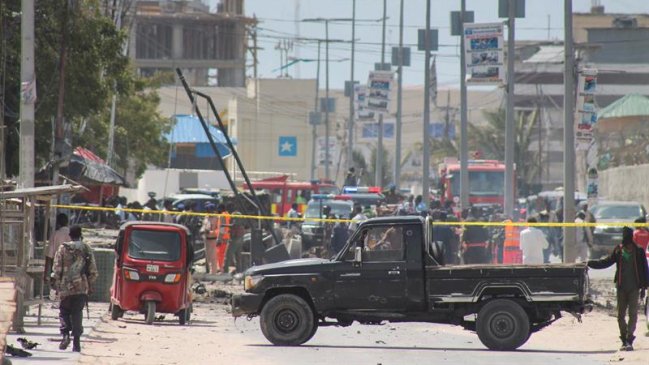 Al menos seis civiles muertos en doble atentado en Somalia