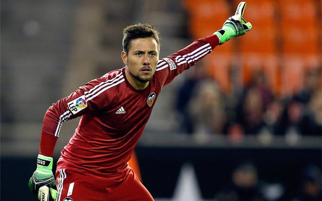 Barcelona ya tiene eventual reemplazante para eventual partida de Bravo o Ter Stegen