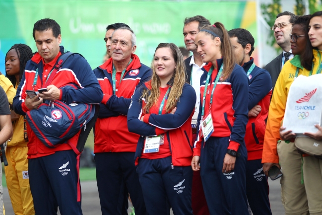 La bandera chilena fue izada en la Villa Olímpica de Río