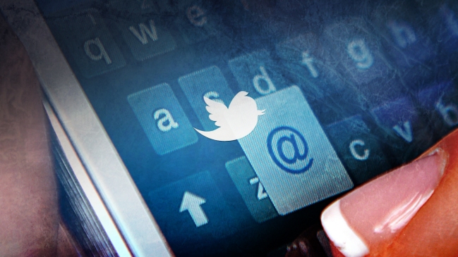 Servel se retracta y permitirá campañas por medio de redes sociales