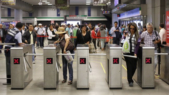 Realizan controles cardiológicos gratuitos en estaciones del Metro
