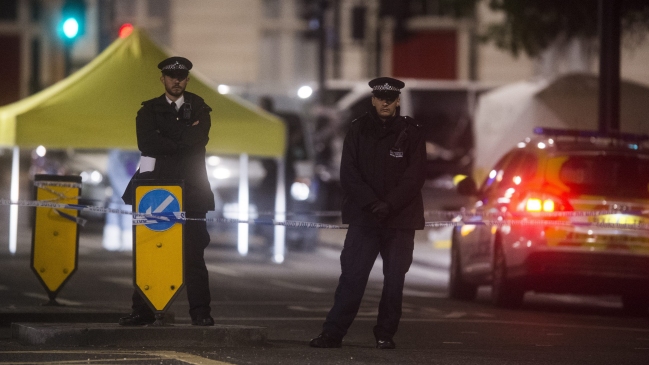 Ataque con cuchillo dejó una mujer muerta y cinco heridos en Londres