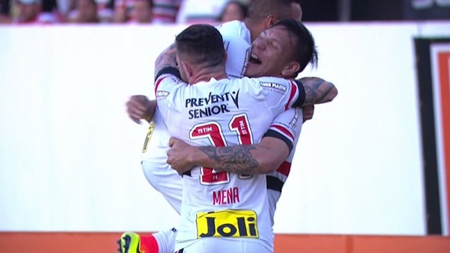 Eugenio Mena fue titular en triunfo de Sao Paulo en el Brasileirao