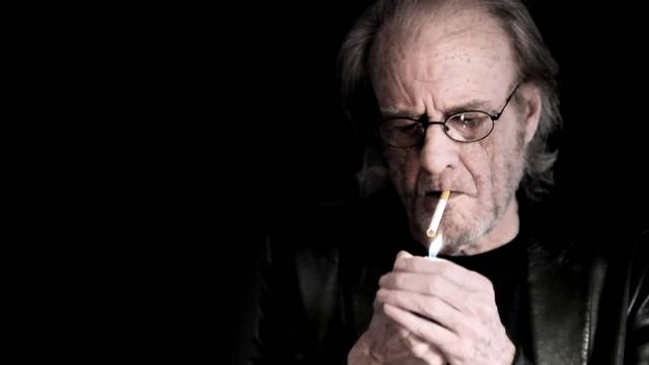 Luis Eduardo Aute se recupera de un infarto en un hospital