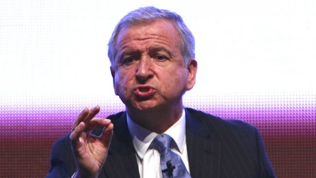 Ex ministro de Hacienda: El alza de cotización es un impuesto, con todas sus letras