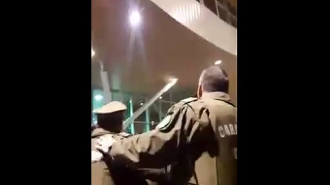 Cuatro trabajadores fueron detenidos en Calama por desórdenes en avión