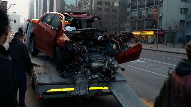 Conductor murió tras chocar con bus del Transantiago en Las Condes