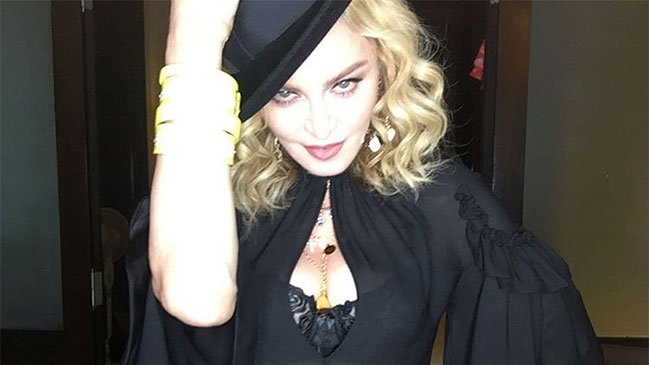 Madonna estrenó sus 58 años paseando por Cuba