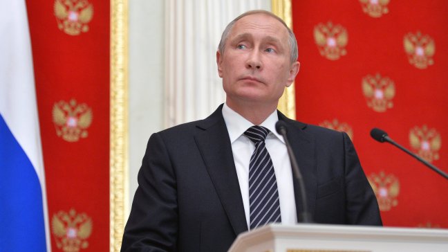 Putin llega a Crimea en medio de escalada de tensión con Ucrania