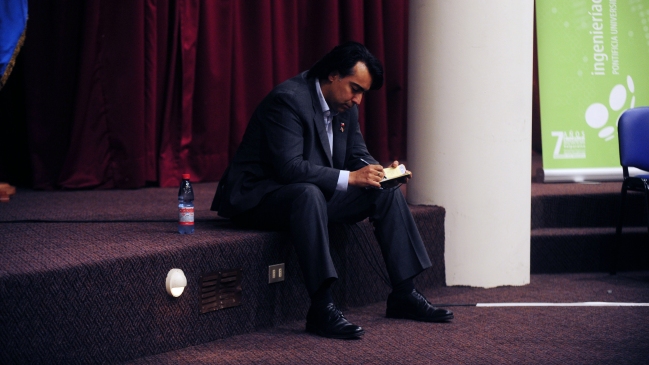 Cientista político: Marco Enríquez-Ominami viene en bajada