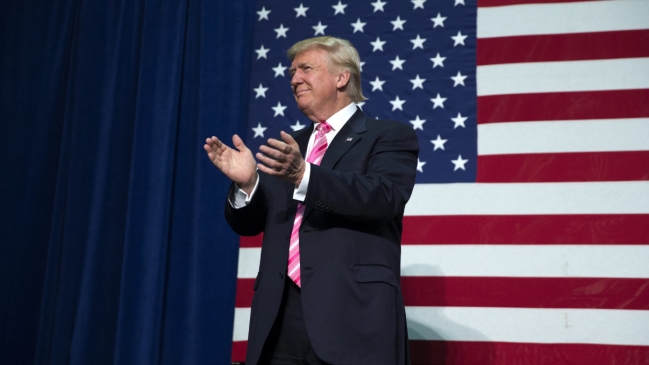 Trump negó cambios en su plan migratorio pero sugirió solución más 