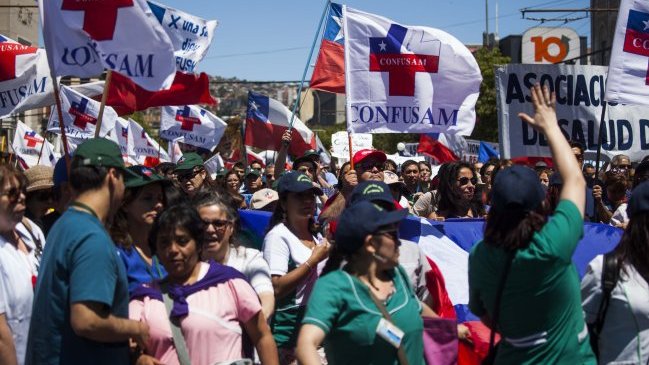 Funcionarios públicos solicitaron reajuste salarial de 7,5 por ciento para 2017