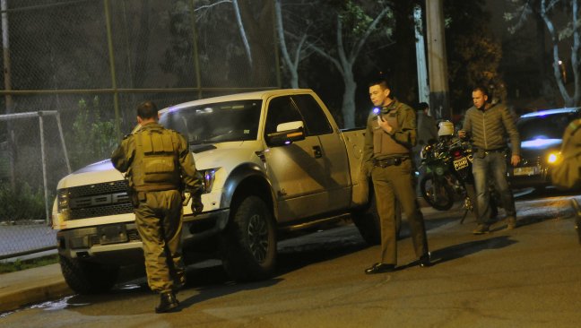 Tres detenidos por robo frustrado de cajero automático en Mall Plaza Tobalaba