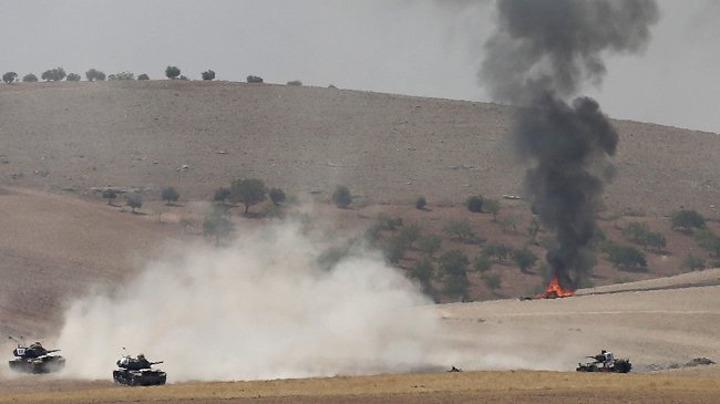 Turquía lanzó ofensiva contra el Estado Islámico en territorio sirio