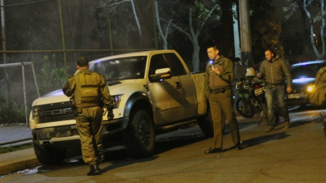 Tres detenidos por robo frustrado de cajero automático en Mall Plaza Tobalaba