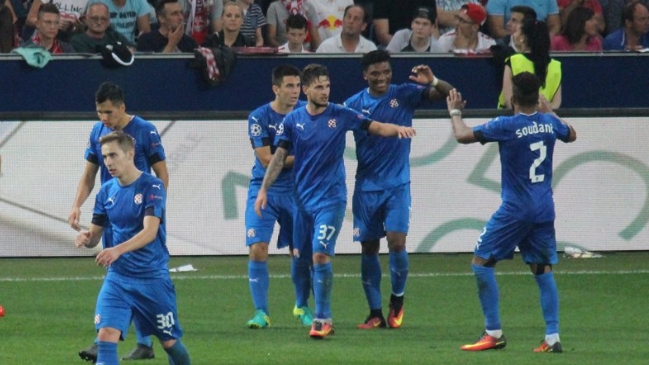 Junior Fernandes cimentó el paso de Dinamo Zagreb a la fase grupal de la Champions