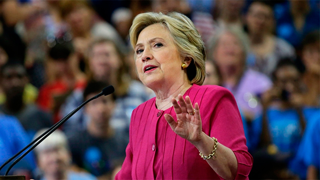 Clinton admite que uso erróneo de correo electrónico 