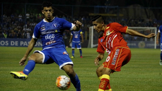 Isaac Díaz salió lesionado en el triunfo de Sol de América sobre Sport Huancayo
