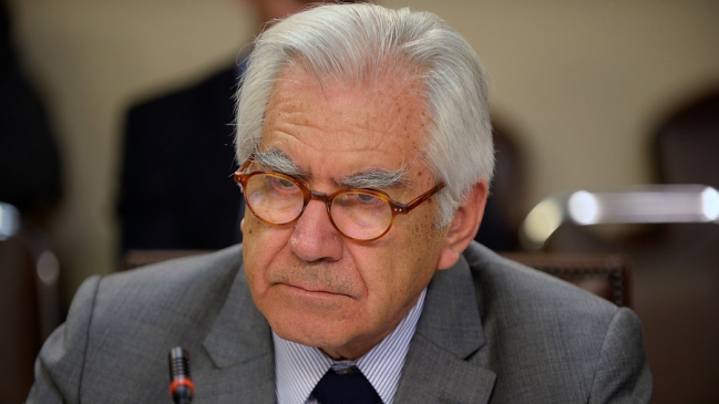 Oposición citará a ministro Fernández para 